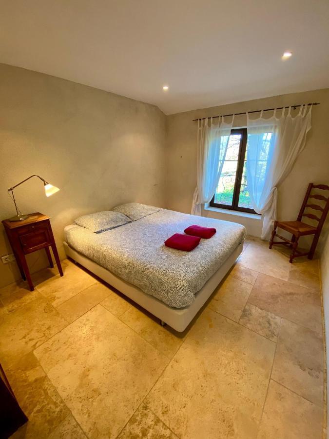 Notre Dame Des Anges Apartment Lurs Екстериор снимка