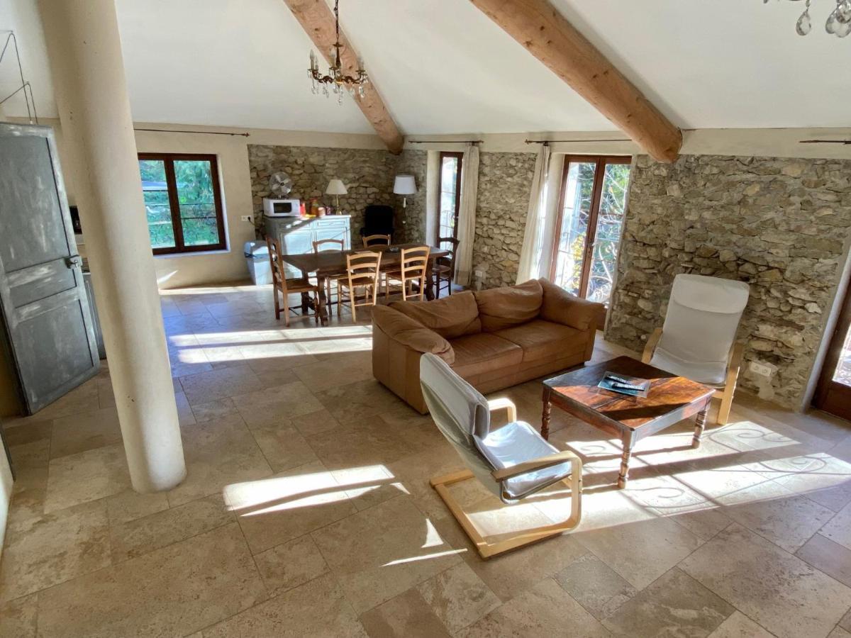 Notre Dame Des Anges Apartment Lurs Екстериор снимка