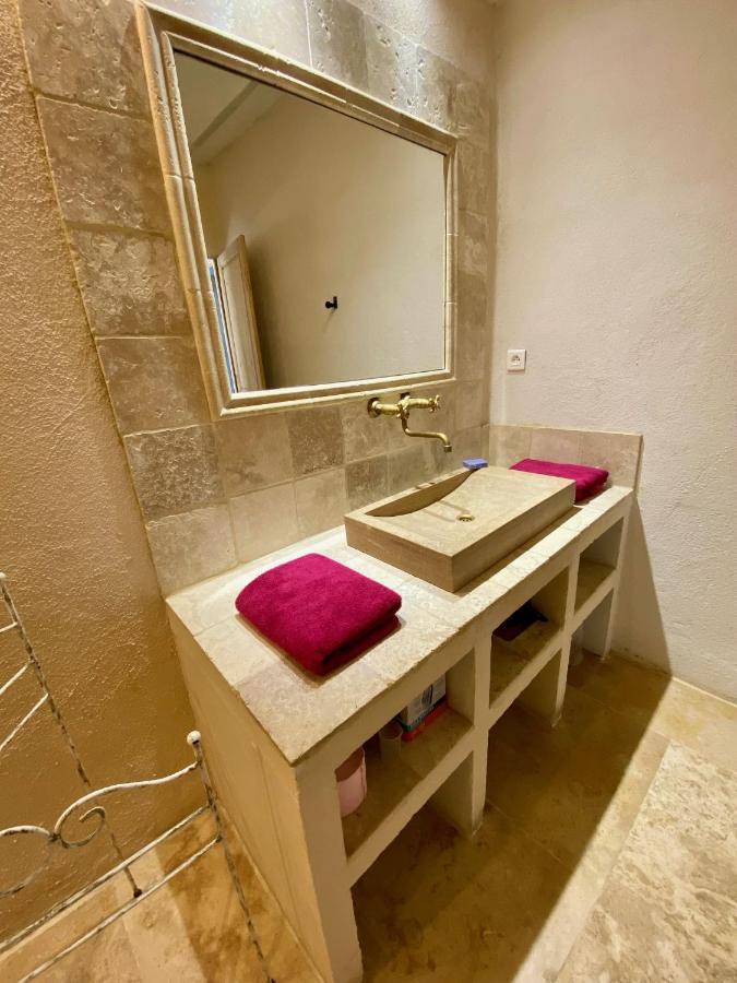 Notre Dame Des Anges Apartment Lurs Екстериор снимка