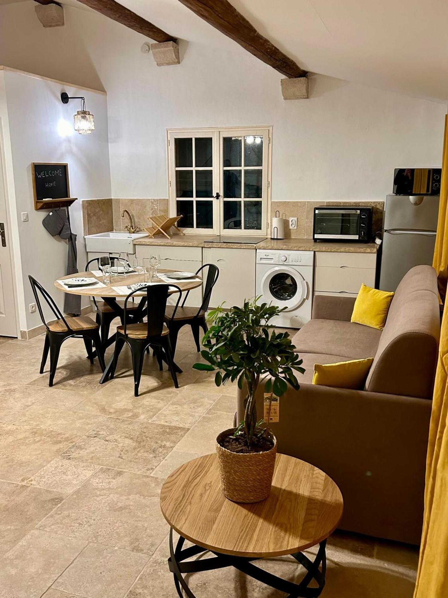 Notre Dame Des Anges Apartment Lurs Екстериор снимка