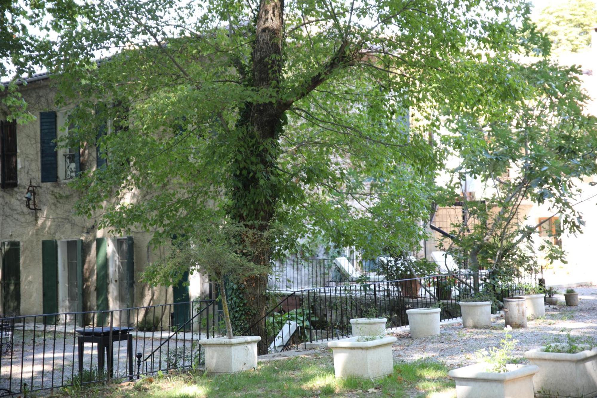 Notre Dame Des Anges Apartment Lurs Екстериор снимка