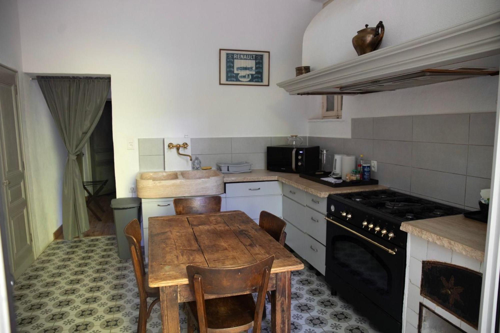 Notre Dame Des Anges Apartment Lurs Екстериор снимка