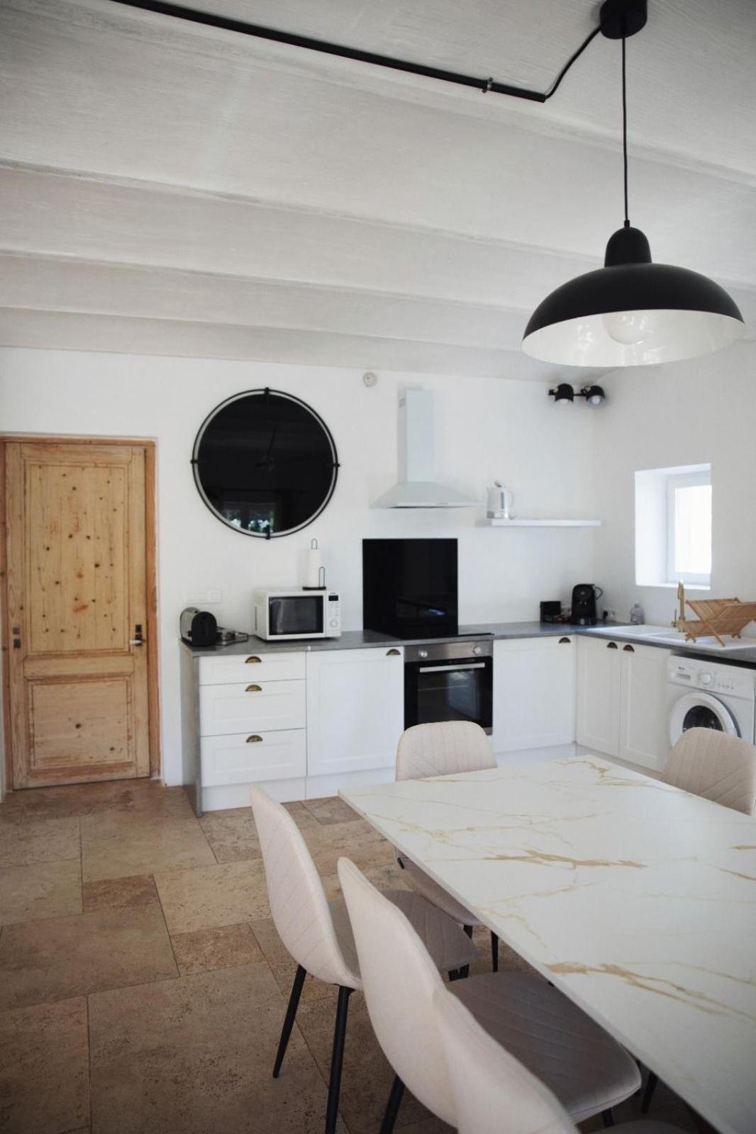 Notre Dame Des Anges Apartment Lurs Екстериор снимка